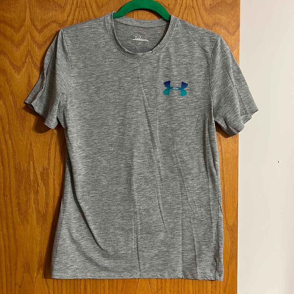 Under Armour tee shirt